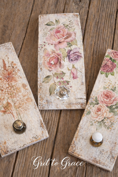 rustic wooden floral wall decor with knob farmhouse wood sign vintage style floral decor. Sold as a set of 3. 